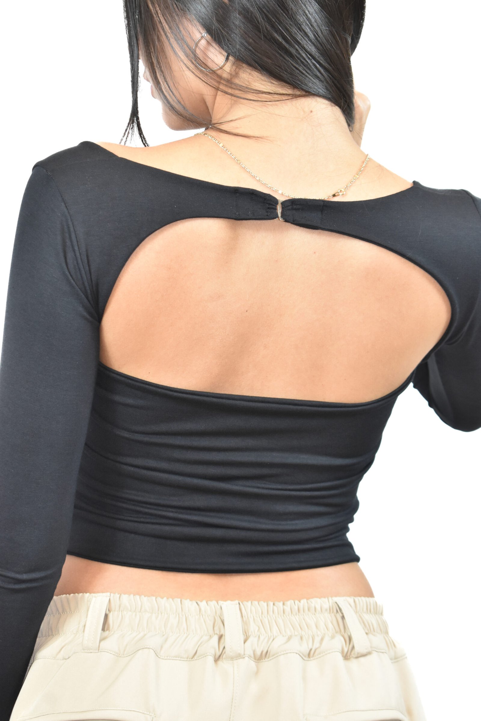 Layna Remera Manga Larga Escote Halter - Image 17